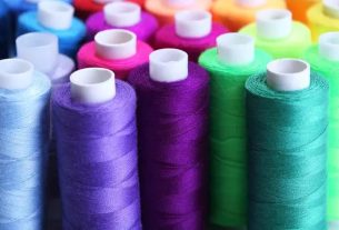 How Color and Textile Weave Influence Mood in Fashion